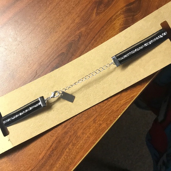 Black and silver American eagle choker - Picture 3 of 3